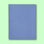 El Paisaje Mineral Tiene El Cielo Celeste Y Dos Montañas Blancas