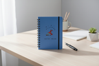 Mockup Mini Planner sobre mesa